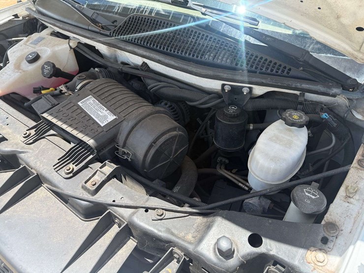 2007-chevrolet-express-"chateau"-(72,384-miles)-image-44