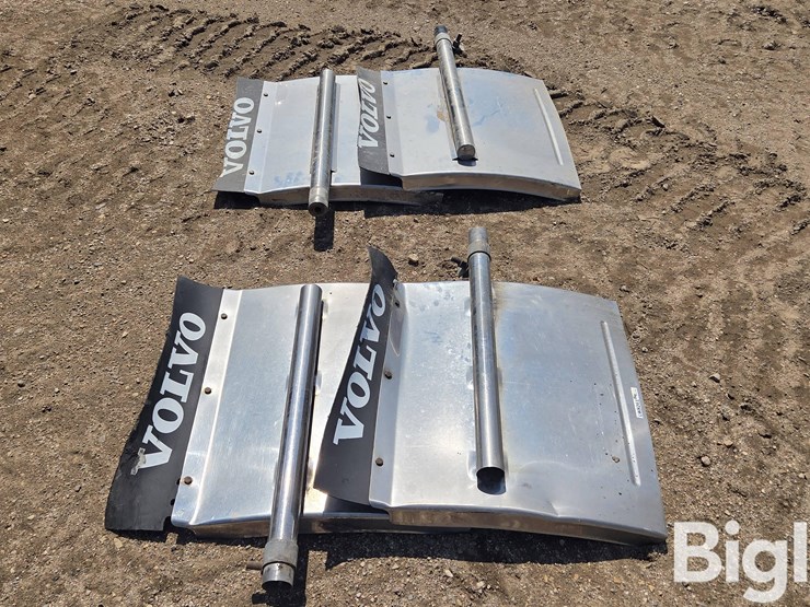 volvo-quarter-fenders-image-4