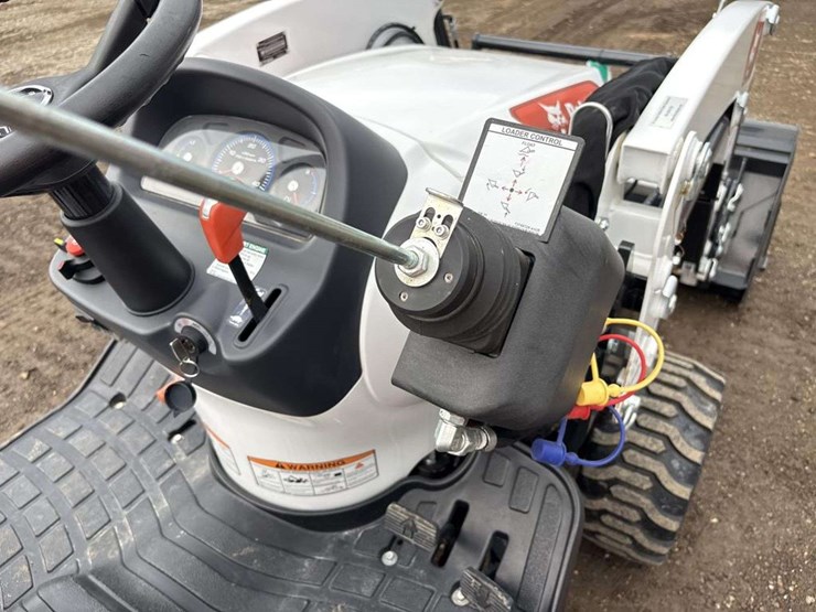 bobcat-1021-with-loader-and-12-backhoe-bucket-image-16