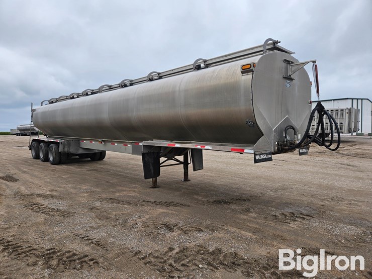 2014-walinga-hat-47-44102-tri/a-bulk-aluminum-feed-trailer-image-3