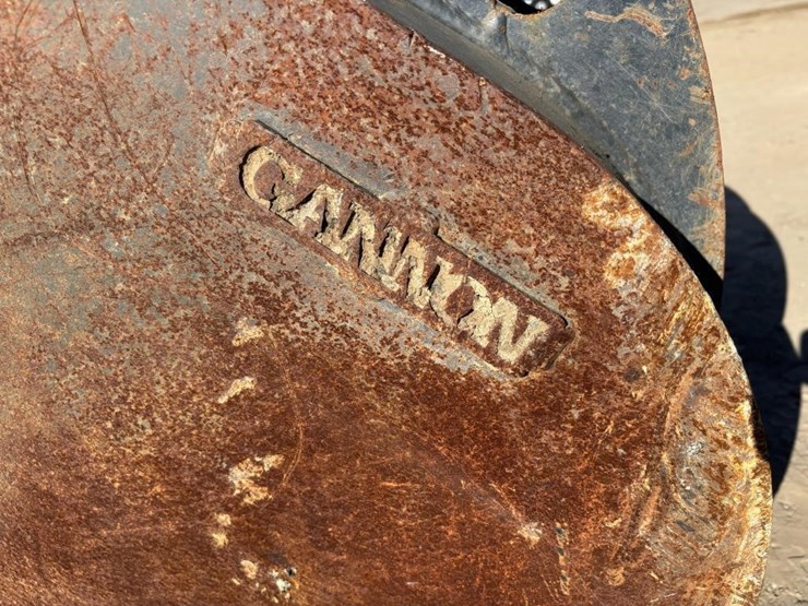 24"-central-fabricators-backhoe-bucket-image-8