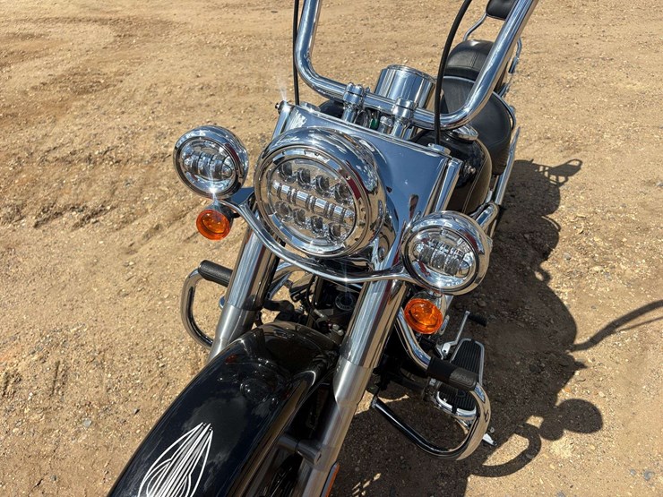 2016-harley-davidson-softail-deluxe-(8,546-miles)-image-12