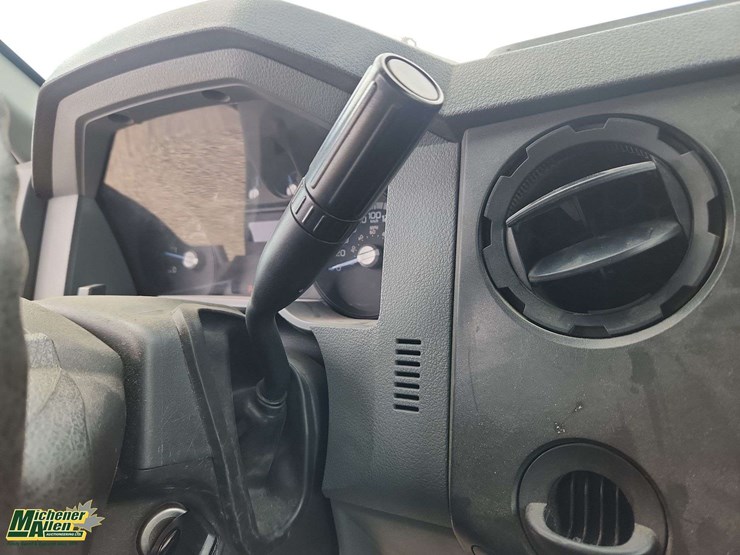 2015-ford-f550-image-22
