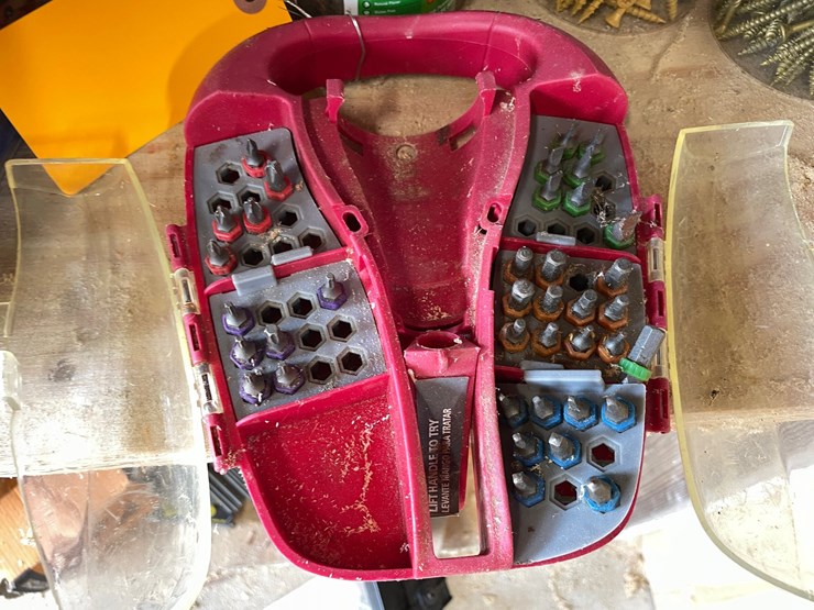 #10157-•-various-screws-and-drill-bits-image-3