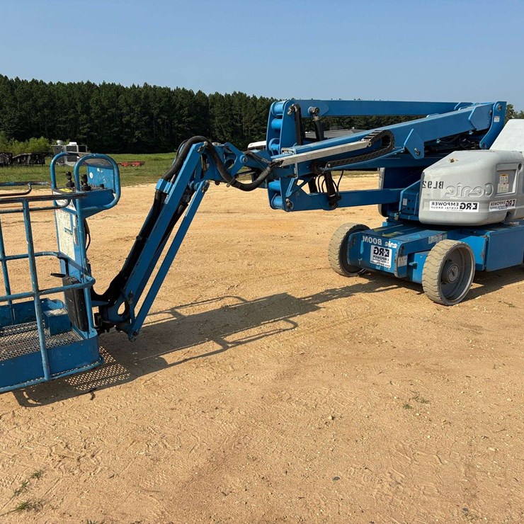 2012 GENIE Z40/23N