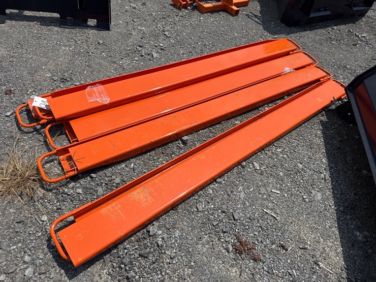 #84-•-(5)-sets-of-pallet-fork-extensions-image-1