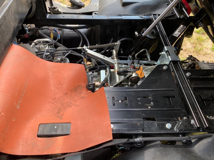 2020-kubota-rtv-x1100c-image-22