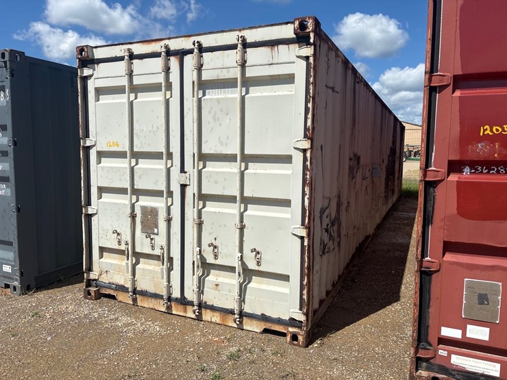 #1206-•-40-ft-shipping-container-with-miscellaneous-items-image-1