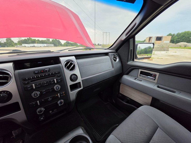 2011-ford-f150-image-31