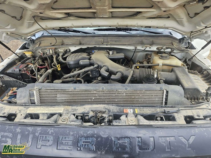 2015-ford-f550-image-30