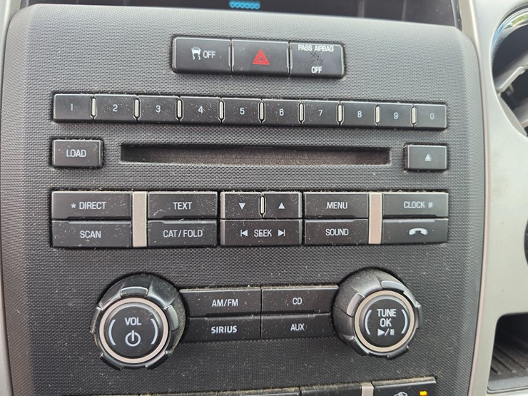 2011-ford-f150-image-35