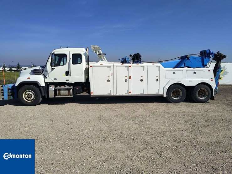 2016-freightliner-114sd-image-6