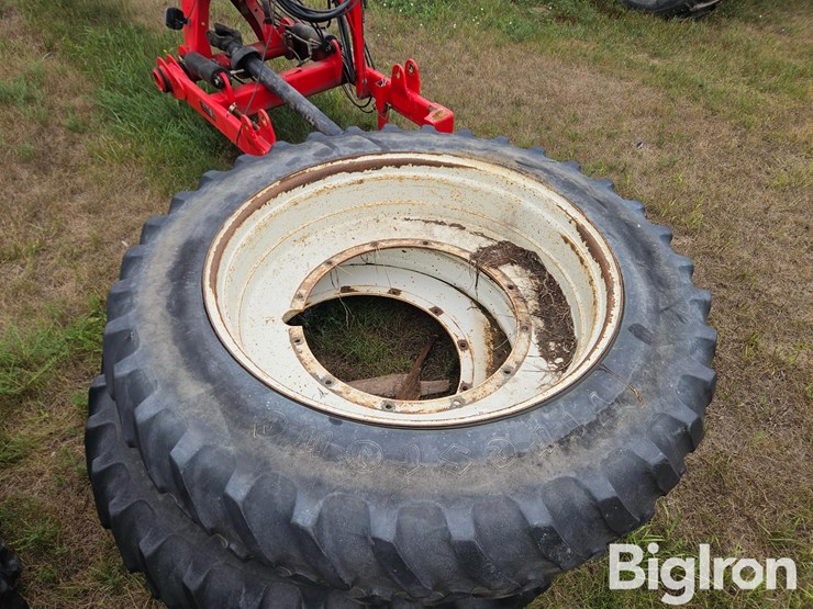 new-holland-8770-image-6