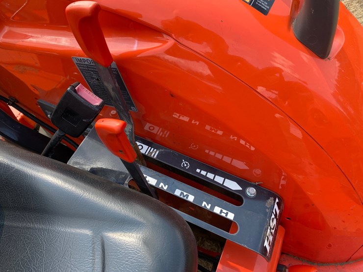 2019-kubota-l4701d-image-35