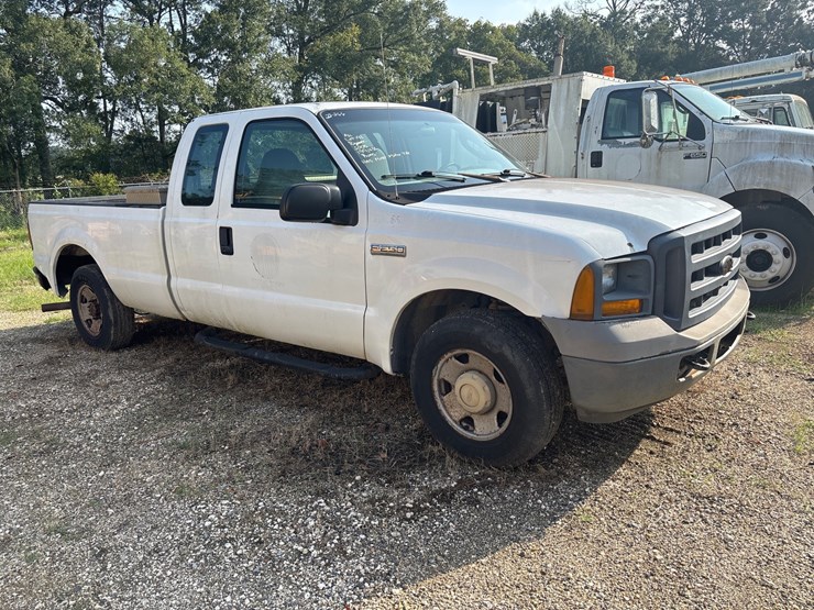 2005-ford-f250-image-2