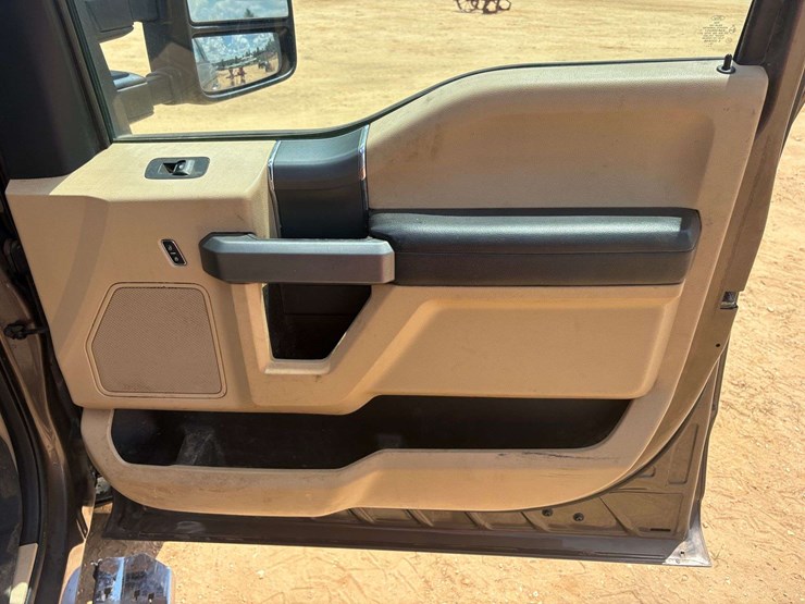 2017-ford-f250-image-23