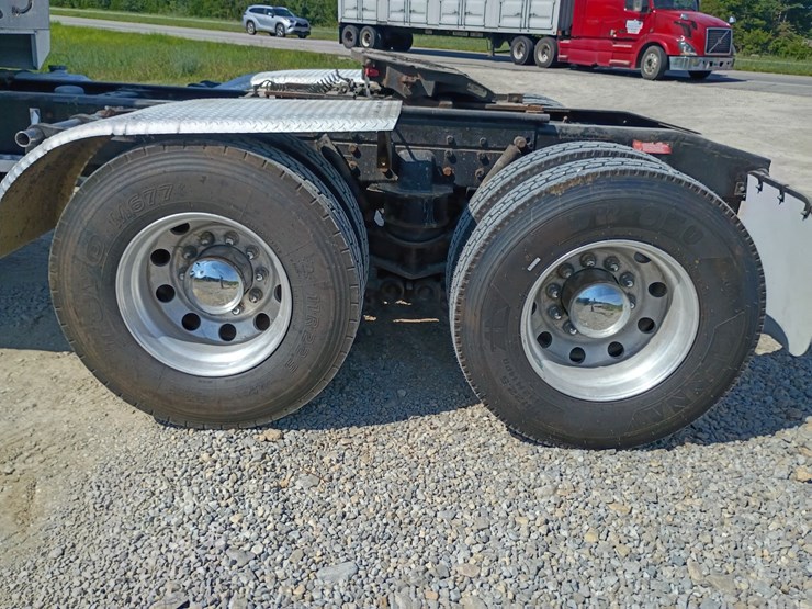 2014-western-star-4900-image-100