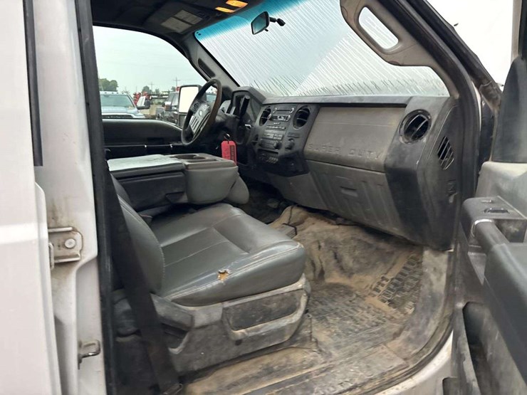 2012-ford-f450-image-17