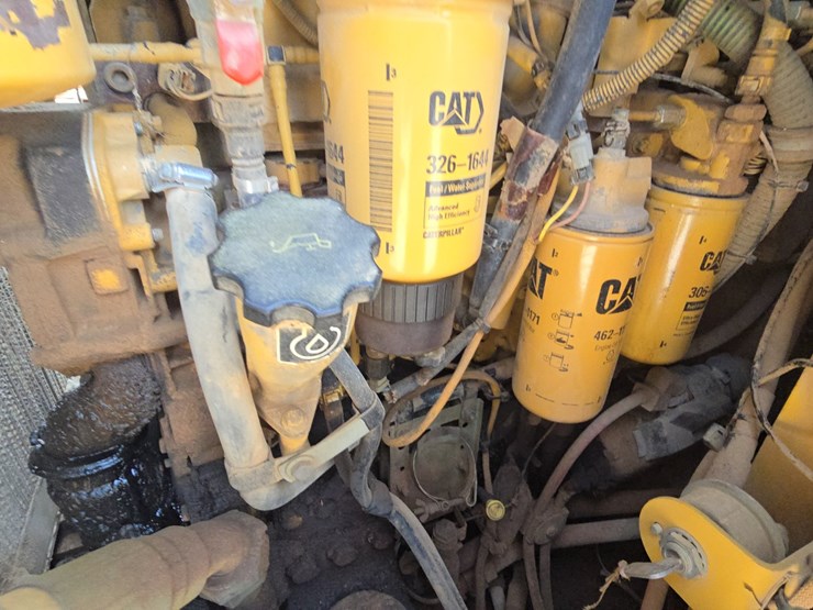 caterpillar-953d-image-102