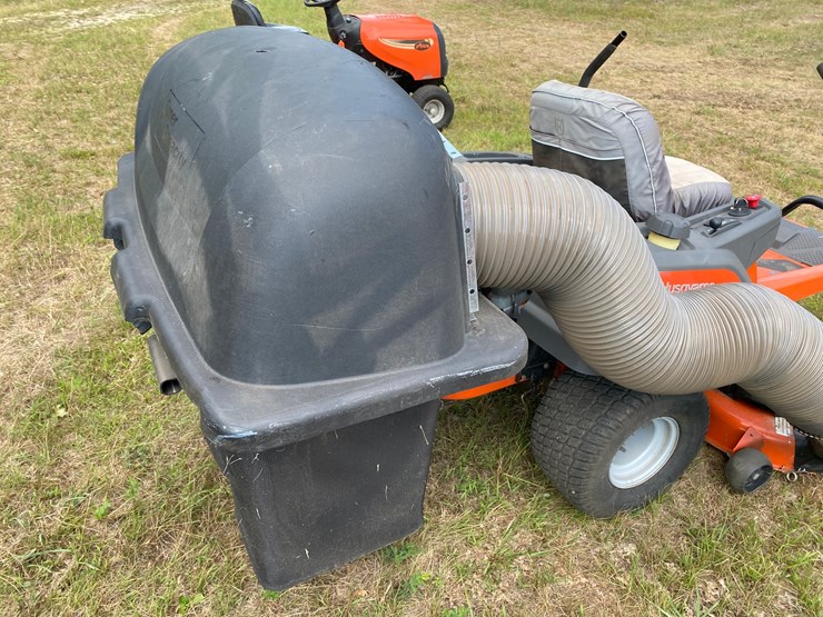 #7956-•-husqvarna-z254f-zero-turn-lawn-mower-image-14