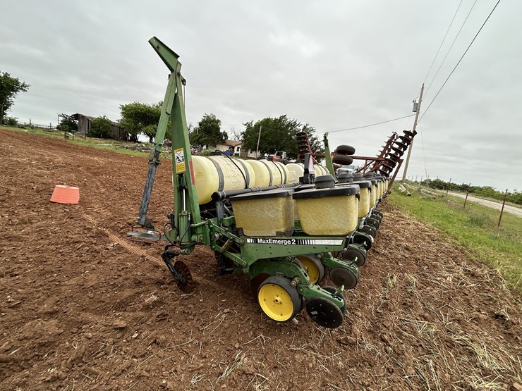 1989-john-deere-7200-image-11