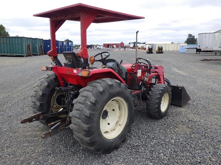 century-3647-tractor-loader-image-5