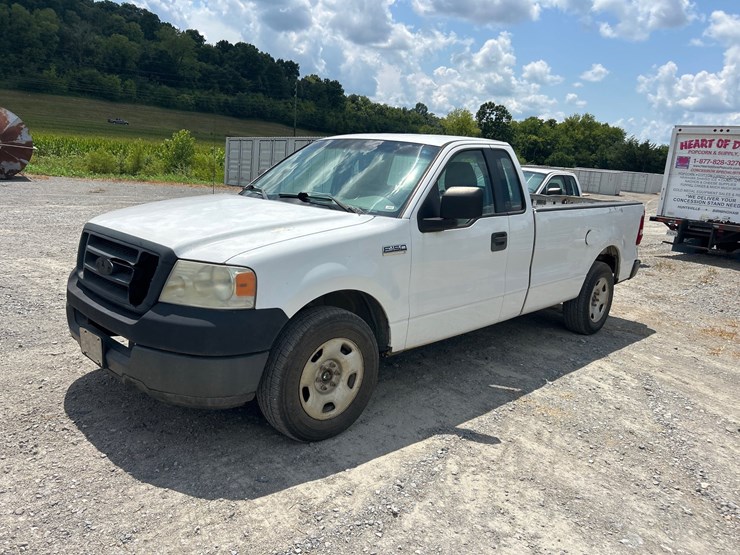 2005-ford-f150-image-1
