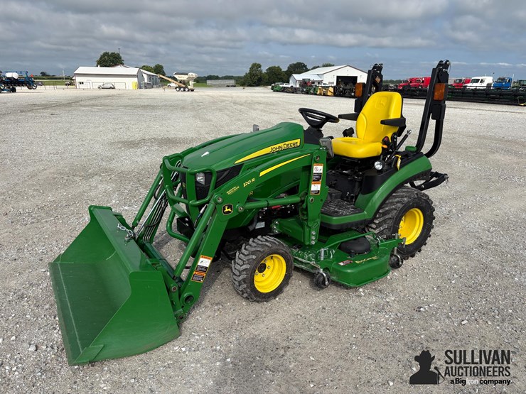 2020-john-deere-1025r-image-1