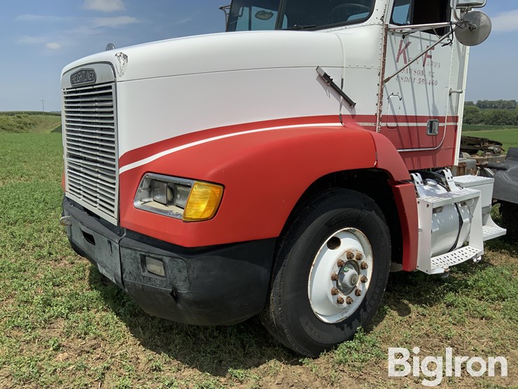 1991-freightliner-fld112-image-12