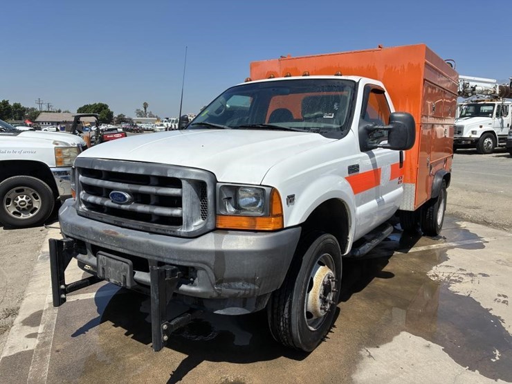 2001-ford-f450-image-1