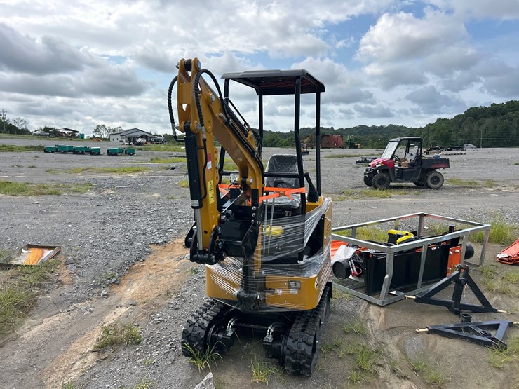#33-•-2026-ats-rt15-mini-excavator-image-3