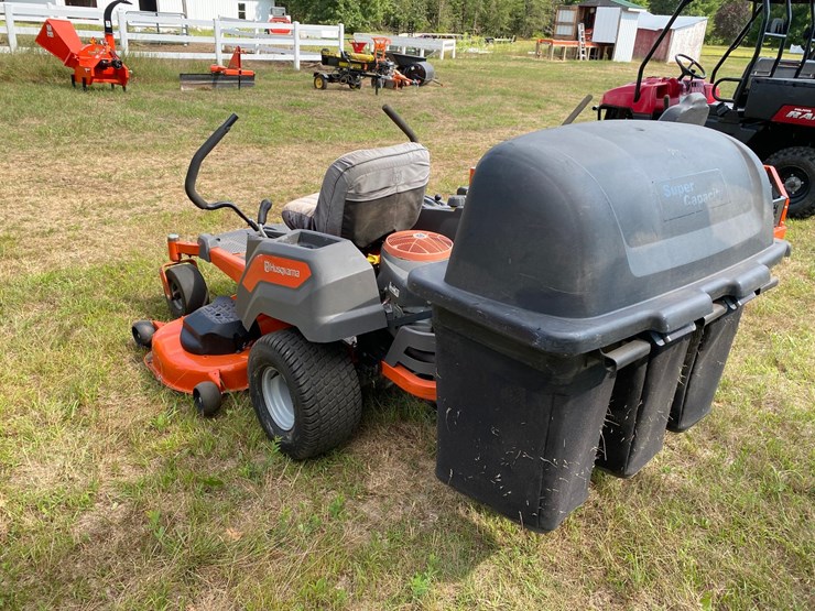 #7956-•-husqvarna-z254f-zero-turn-lawn-mower-image-5