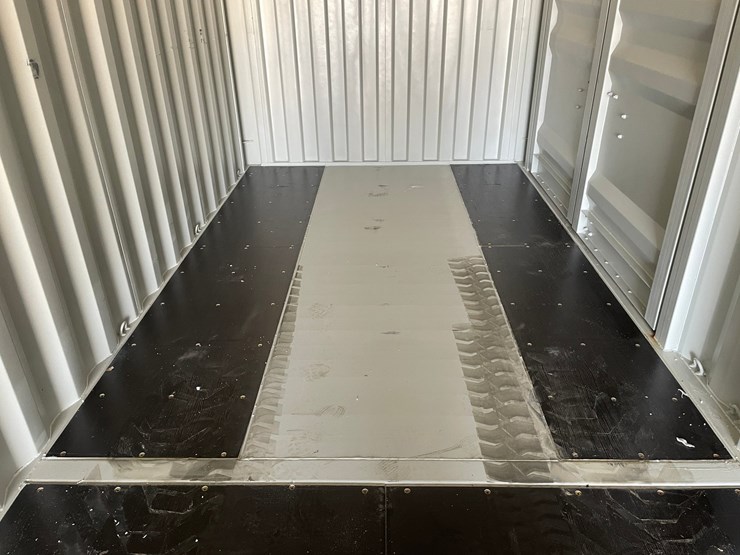 #402-•-40'-high-cube-multi-door-shipping-container-image-6