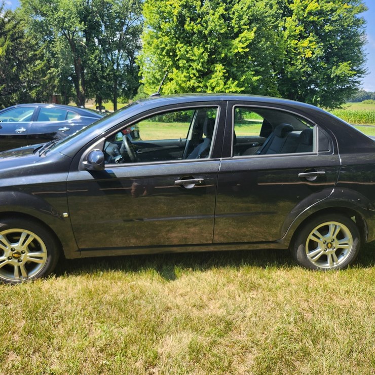 #2810 • 2009 Chevrolet Aveo LT (Has WI Title)