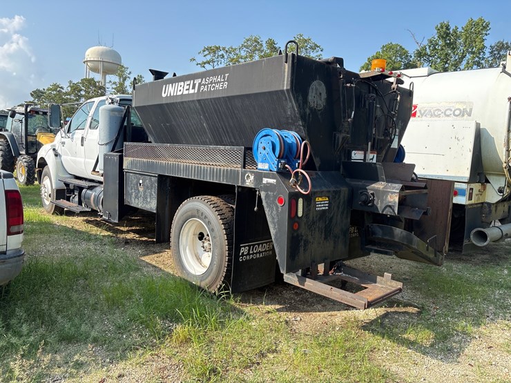 2004-ford-f750-image-7