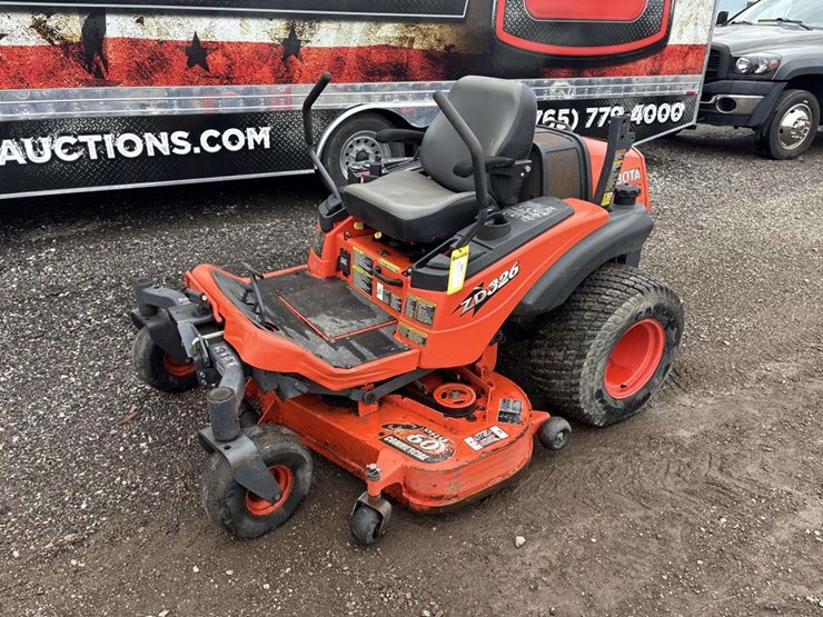 kubota-zd326-image-1