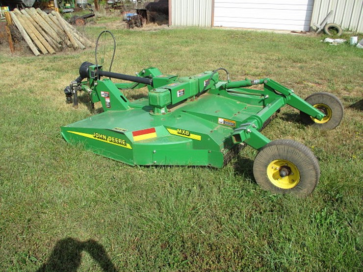 2021-john-deere-mx8-image-1