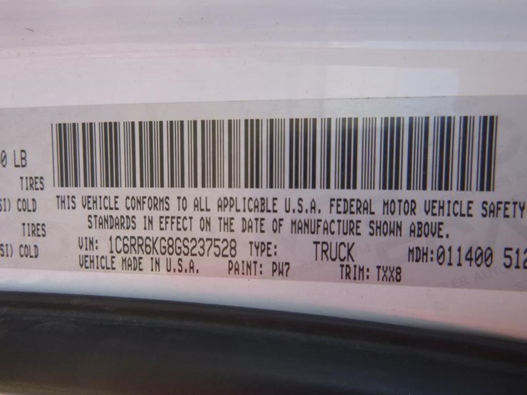 2016-dodge-1500-image-15