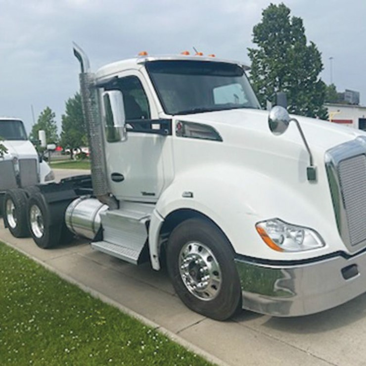 2016 KENWORTH T680