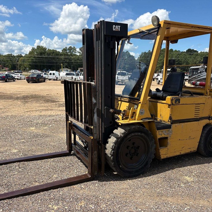 CATERPILLAR V50D