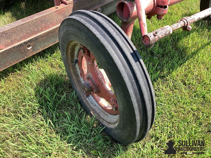 1944-farmall-a-2wd-tractor-w/belly-blade-image-18