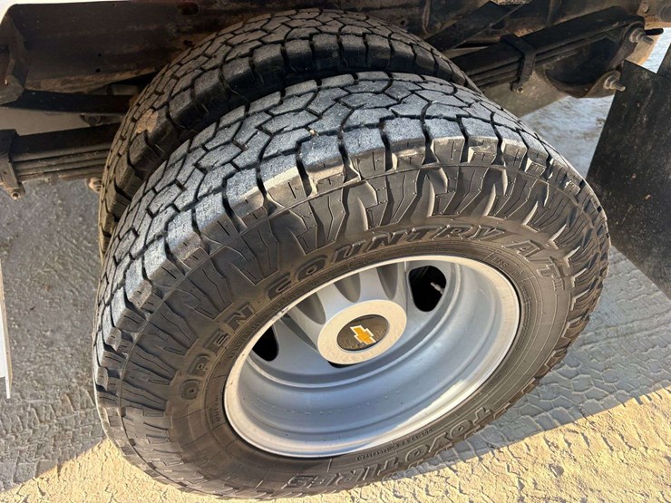 2021-chevrolet-silverado-3500-image-8