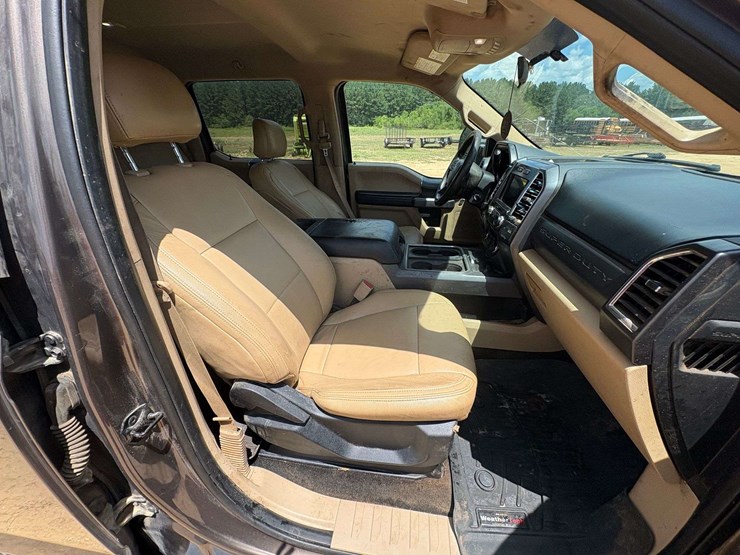2017-ford-f250-image-24