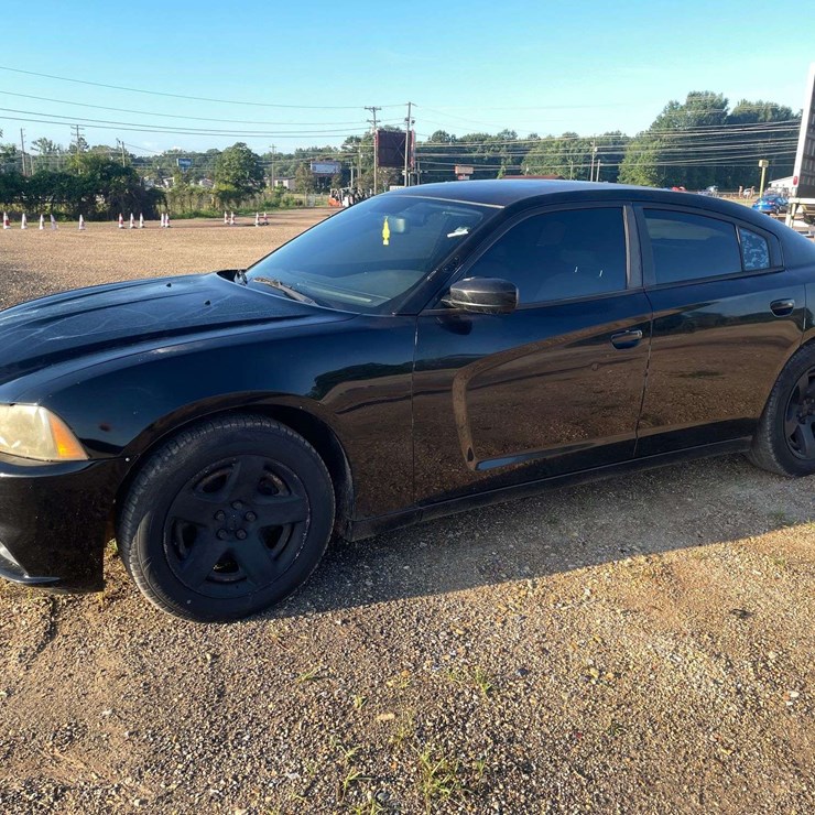 2012 Dodge Charger 4 Door Police Sedan (382,550 Miles)