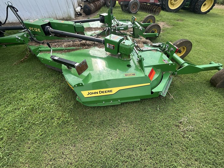 2024-john-deere-fc12e-image-2