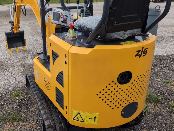 zjg-mini-excavator-zj-12-(yellow)-image-7
