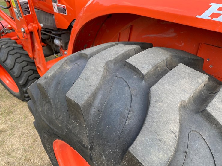 2019-kubota-l4701d-image-21