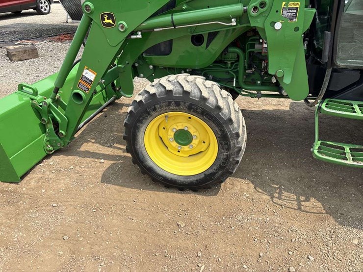 john-deere-4066r-image-6