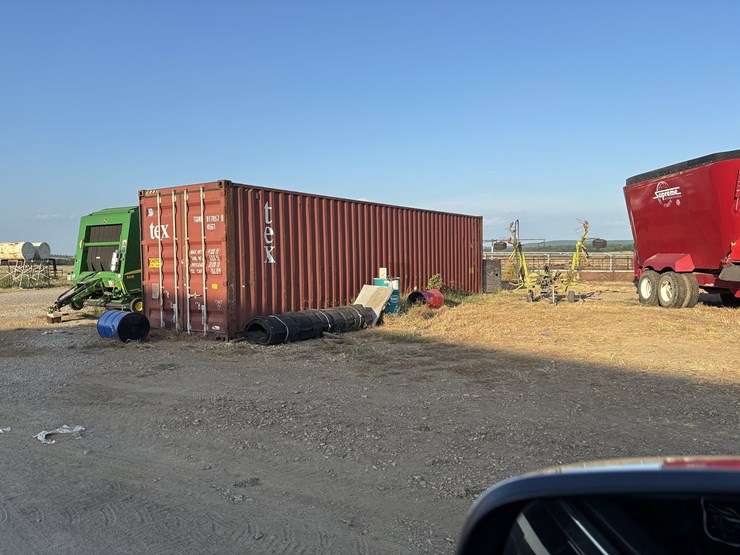 40'-shipping-container-image-1