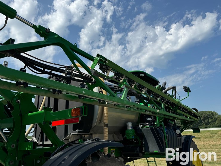 2020-john-deere-r4038-image-20